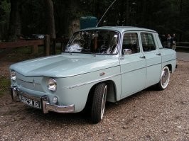 А сздади: Renault 8 и Fiat 125S