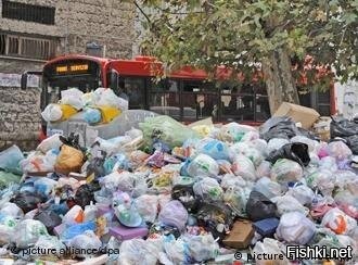 -Злой ПутЕн засрал всю страну

-Так это же Неаполь
-Здорово придумали, молодцы
