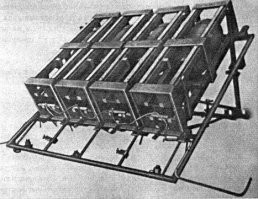 станок для запуска М-28 ну никак не похож на немецкий говномет, ...

... отец рассказывал, что часто, при запуске ванюши, переднюю крышку транспотно/пускового ящика бойцы ... не открывали .. снаряд улетал вместе с ящиком ...
