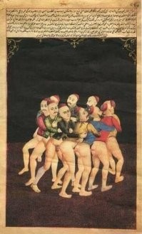 У них не только борьба странная, но и хороводы необычные.