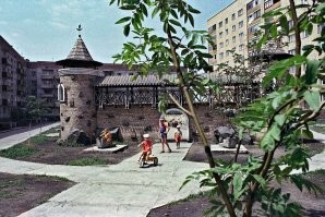 Крепость в поселке шахты Заперевальная. Донецк. 1986 год.