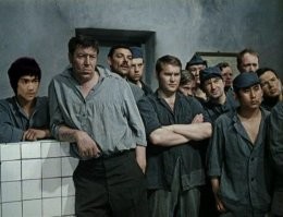 Кто сыграл заключенных в фильме "Джентльмены удачи"