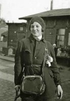 Автор из москвы не выезжал)