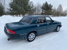 Была у меня 3110. В 99 купил! Мурена с 406 движком! Как на фото! Кузова хватило на три зимы, потом стал пальцами в порошок растираться! Долго в деревне на задАх стояла, потом хачи приехали в металлолом забрали!