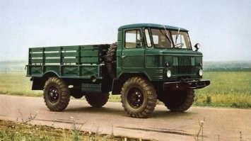 На ГАЗ 66 похож. Только тот 2х тонный.