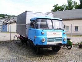 Ездил и на ИФе и на робуре, отличные машинки.