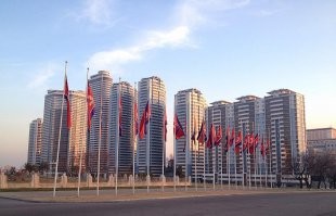 Известное дело. У них и космический спутник нарисованный.