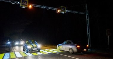 На. Вот так, надеюсь будет понятнее, а то, я смотрю, тебе "голубые мальчонки", нормально сосредоточиться не дают.