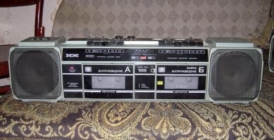 Мой первый мафон, да был именно таким)) Потом купил ижачок)) эх сколько приятных воспоминаний было с ним связано)))