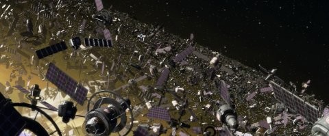 Причем тут Маск? Там до него весь космос загадили. Его спутники хотя-бы  запрограмированы при выходе из строя сходить с орбиты, саморазрушаться и сгорать в атмосфере!