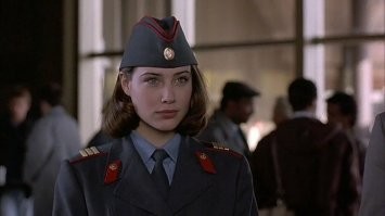"Роль учительницы Джуди Ньюман получила американская актриса, в основном известная по сериалам Рена Софер."
++++++++++++++++++++++++++++++++
Очень похожа на Клэр Форлани из "Полицейской академии"