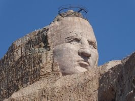 >>> "Гора Рашмор стоит на земле, которую власти США обещали никогда не трогать. Они убили местных жителей, которым обещали это, а затем высекли лица того самого правительства США на склоне горы".

Вообще-то, это земля Сиу, которых на самом деле не истребили.
Более того, они еще в 1939г начали делать такую же скульптуру своего вождя Crazy Horse.
Пока вот так выглядит.