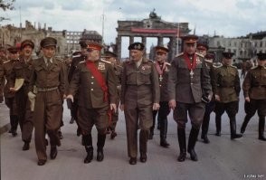 Троллинг 80-го уровня: фото министров обороны России и&nbsp;Британии вызвало шок на&nbsp;Западе