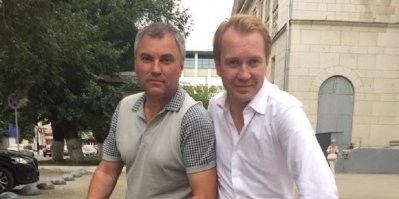 роли разные бывают... я его осудил за это! пид*ар он...