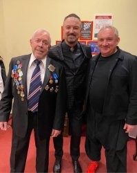 орденоносец негодуе от твоего поста