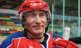 Есть ещё хоккеист.