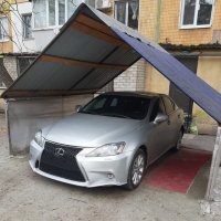 Эта поделка из говна и палок развалится при первом же ветерке. Неужели не фотошоп?