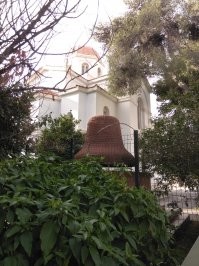 Колокол, в который нельзя звонить.