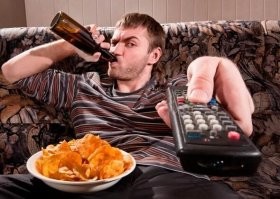 Бутылки вместо кирпичей: зачем в Heineken придумали тару для строительства домов