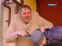 Подросток в форме ЧОП заявился в школу Дубны и разбил охраннику нос