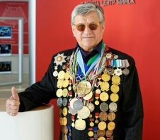 Вы просто не в курсе, кто такой Александр "Шуба" Тихонов. Человек, который прославился, к сожалению не только и не столько своей спортивной карьерой.