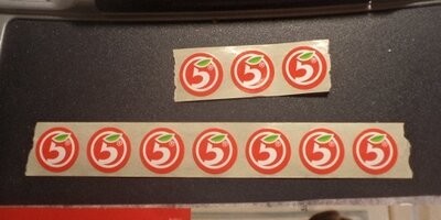 А в без кассовом магазине наклейки где?