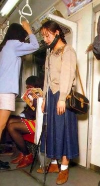 Х-ха! Там ещё кровать нормальная. 

Скоро может и так будет: