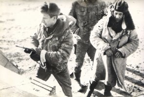 Январь 1985г засада на кундузской дороге..... Словили советника по северным провинциям. Трофей - Маузер