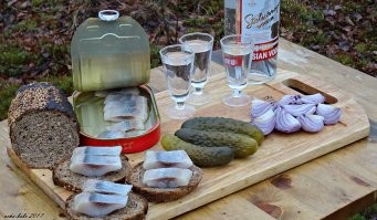 Брехня! Там то, без чего при взлёте очко сожмётся в красный карлик. Вот это: