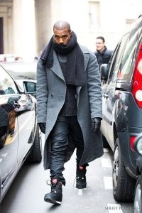 Канье Уэст в пальто!