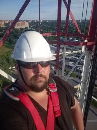 Заботливый парень