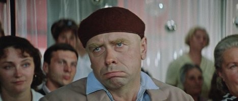 Забавные фокусы с переодеванием