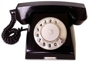 А смотрят видео - с телефона?