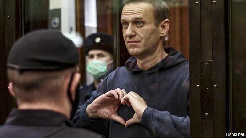 	 Навального посадили на 9 лет