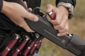 - Пора делать аборт. 
 - Поздно! Твоему сыну 16 лет! 
 - Лучше поздно чем никогда.