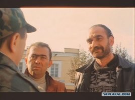 – Придется палец отделять.
Палец отрезать не стали. Сбегали за мылом. Золотые коронки тоже не взяли. Побрезговали.