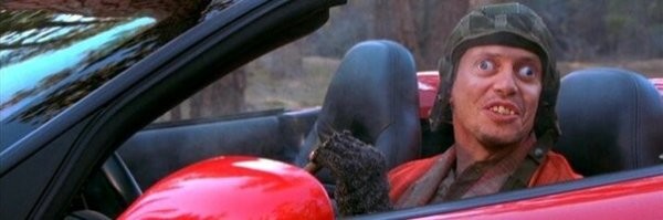 Водитель «Фольксвагена» протаранил стоящий кроссовер в Липецке