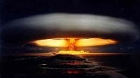 Сборище китайских блогеров оккупировало мост на севере страны
