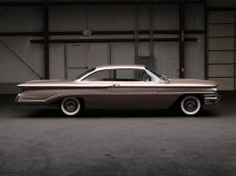 Изменивший правила игры: Oldsmobile 1949 с легендарным двигателем Rocket V8