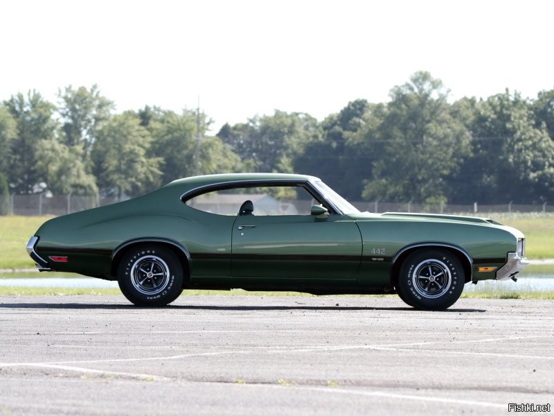 Изменивший правила игры: Oldsmobile 1949 с легендарным двигателем Rocket V8