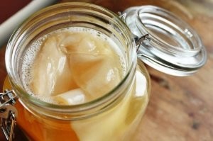 Вы всё врёте чёртовы конспирологи... нам то точно ясно это просто большой чайный гриб... Питер и чайный гриб, это логично как 2х2.