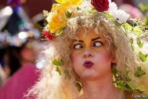Не ищите здесь смысл. Здесь в основном маразм