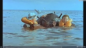 "Если сбитого летчика на Балтике в течение 20 минут не вынимали из воды, насмерть замерзал.
А если успевали достать, то, бывало, отогревали. Возвращали к жизни.
Лучший способ - две женщины с двух сторон.
Им лучше всего удавалось отогреть."