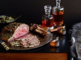 В свете происходящих событий - хорошая выпивка под отличную закуску есть лучшая инвестиция.