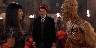 Превращается, но только не у всех мумий. Заклинание нужно знать.