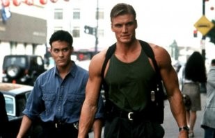 Однозначно  "Разборки в маленьком Токио" (1991).. Дольф,  Брендон, Шан Цзун и "мохнатая" Тиа Каррере