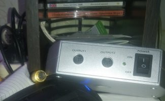 Восьмиштырковое соединение - вот дерьмо. Не знаю, как называются. Это от наушников 5.1. Контакты отходят или вообще целиком выпадает. Ума не приложу - на что заменить?..