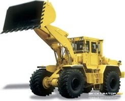 Мама-трактор вывела своих детёнышей на прогулку