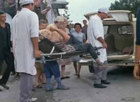 Не ищите здесь смысл. Здесь в основном маразм