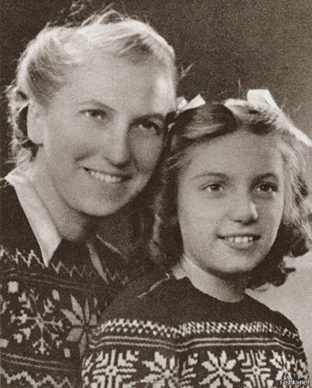 Это она - Мария Тереза Вальтер.  Мария и  дочка Пикассо - Майя.
